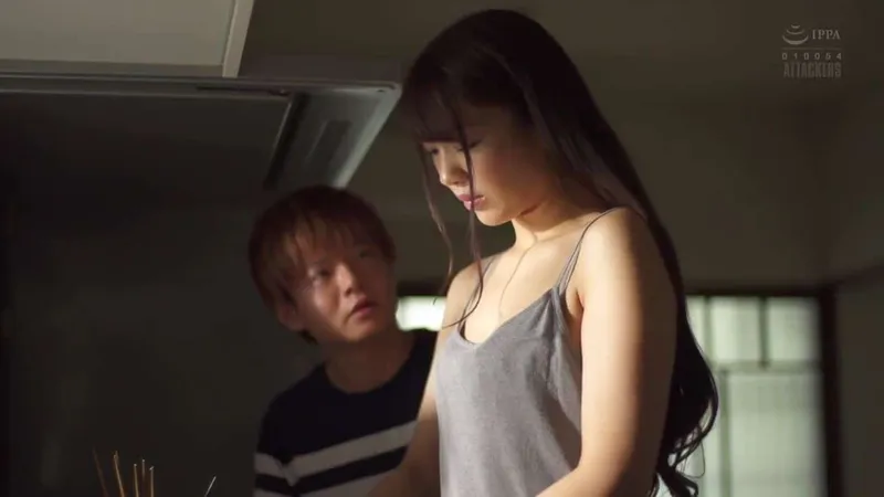 Bồ của chị gái chịch cô em vợ đang cam chịu vì thất tình