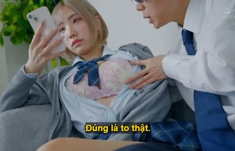 Cô bé nữ lạnh nhạt, chỉ cần tiền là anh tha hồ muốn làm gì em cũng được.