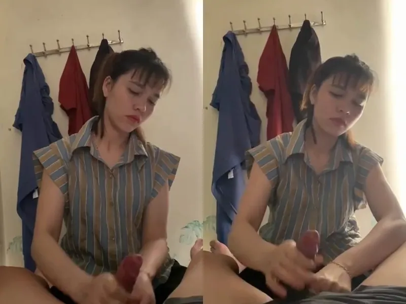 Anh trai đi vắng, ép người yêu của anh trai sục dương vật xuất tinh